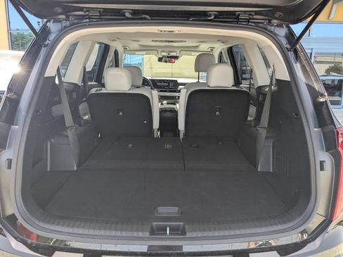 Certified 2024 Kia Telluride S w/ S Sunroof Package FWD image 12