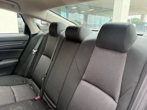Used 2019 Honda Accord LX image 11