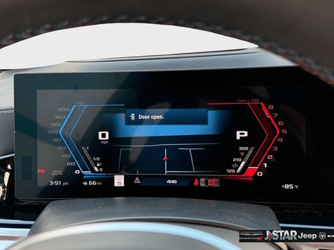 Used 2025 BMW X5 M Competition w/ Executive Package AWD/4WD image 30