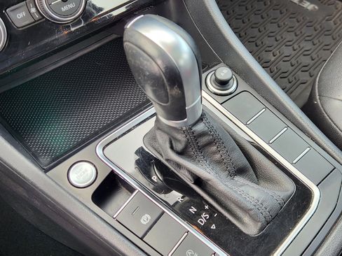 Used 2019 Volkswagen Jetta SEL image 12