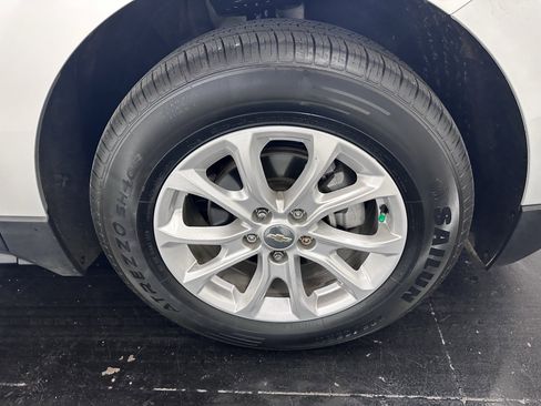 Used 2021 Chevrolet Equinox LT w/ Driver Convenience Package image 23