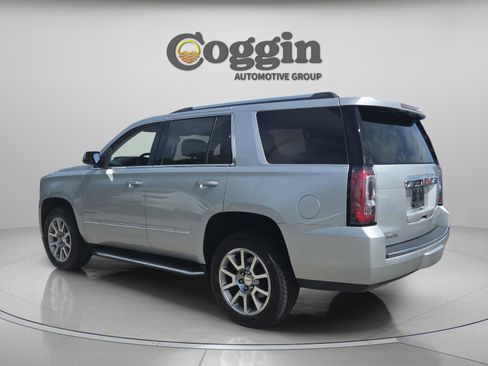 Used 2020 GMC Yukon Denali AWD/4WD image 3