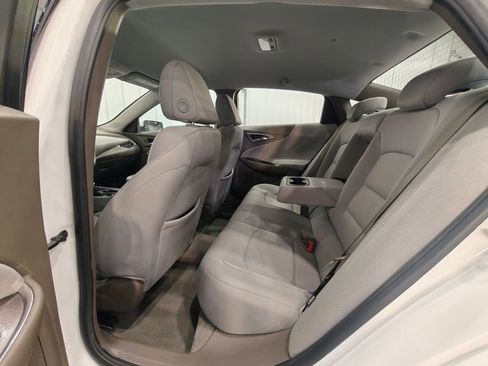 Used 2022 Chevrolet Malibu LT image 26