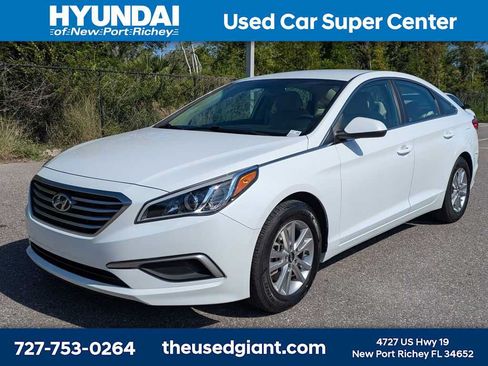 Used 2017 Hyundai Sonata SE FWD image 1