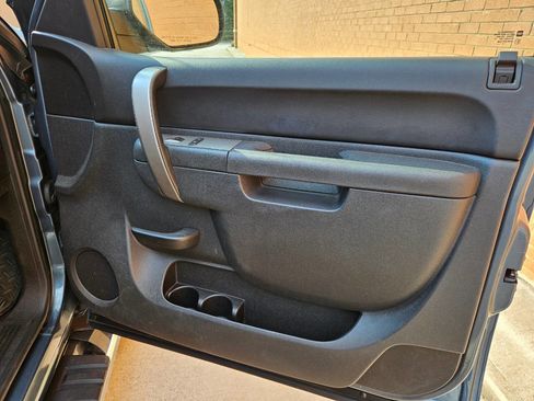 Used 2011 Chevrolet Silverado 1500 LT w/ All-Star Edition image 17