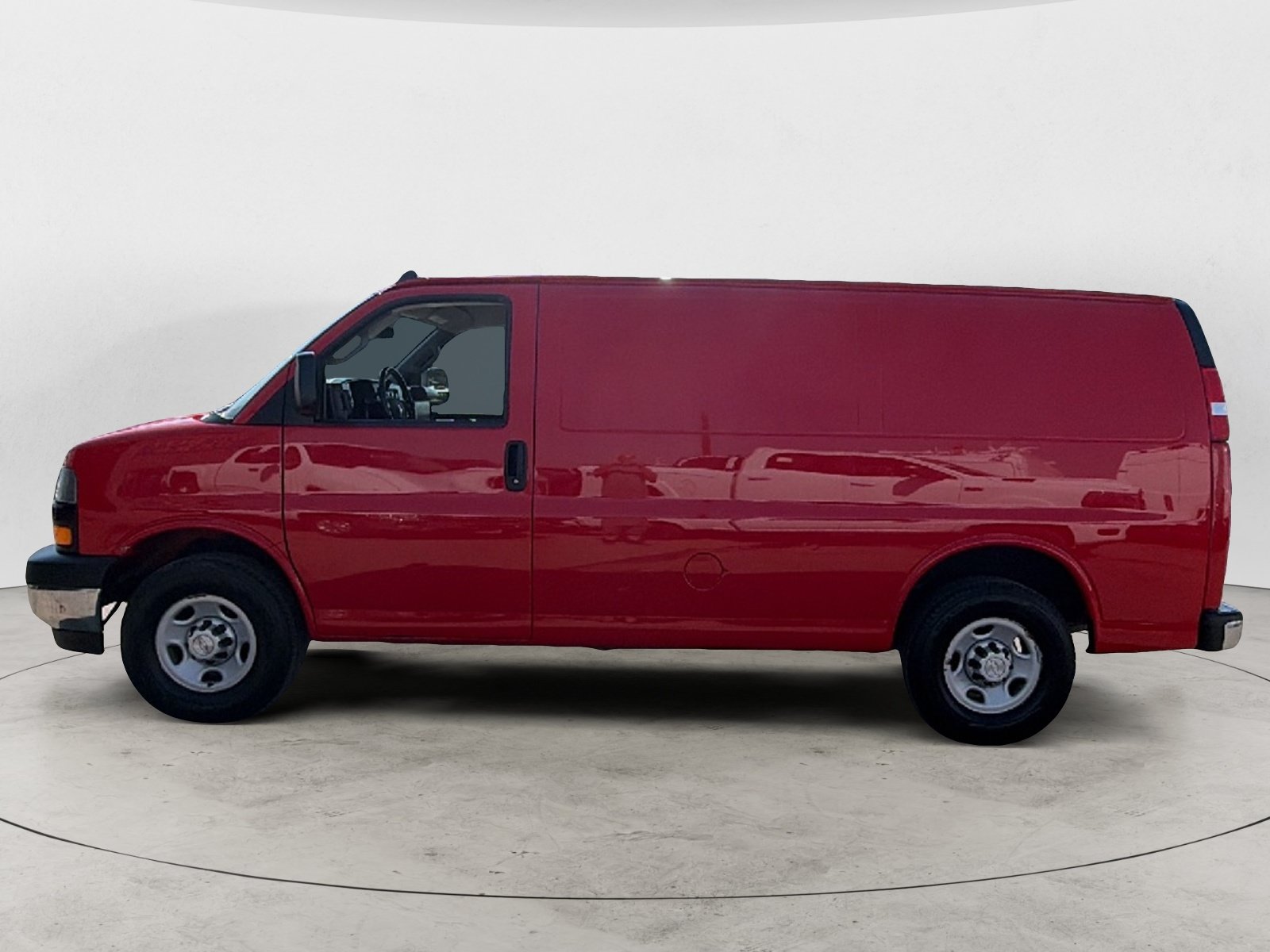 Used 2020 Chevrolet Express 3500 w/ Driver Convenience Package RWD image 3