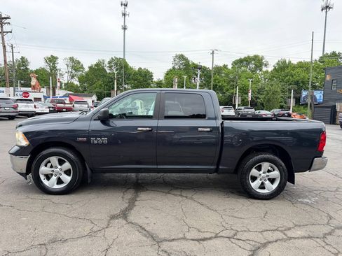 Used 2018 RAM 1500 Classic SLT AWD/4WD image 5