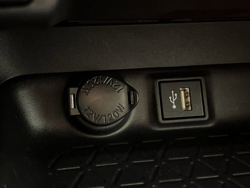 Used 2024 Toyota RAV4 XLE image 33