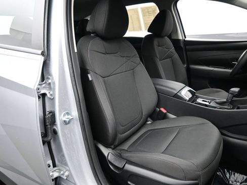 Used 2026 Hyundai Tucson SE FWD image 13