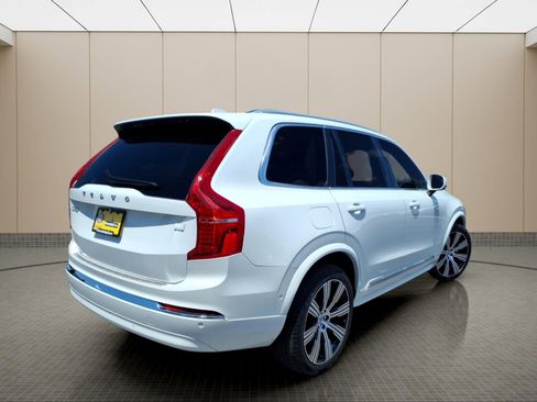 Used 2024 Volvo XC90 T8 Plus w/ Protection Package Premier AWD/4WD image 8