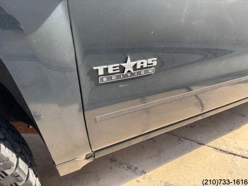 Used 2018 Chevrolet Silverado 1500 LT w/ Texas Edition AWD/4WD image 12