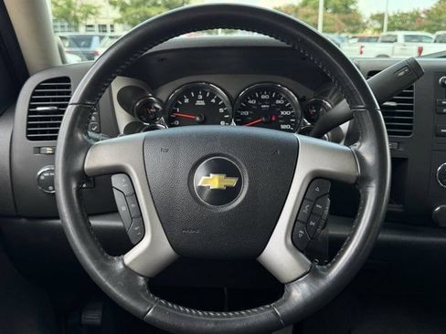 Used 2010 Chevrolet Silverado 1500 LT w/ Texas Edition RWD image 13