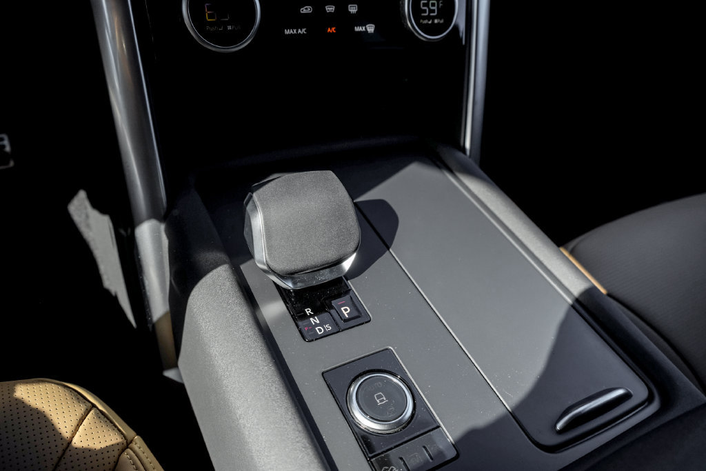 New 2026 Land Rover Discovery Limited Edition AWD/4WD image 14