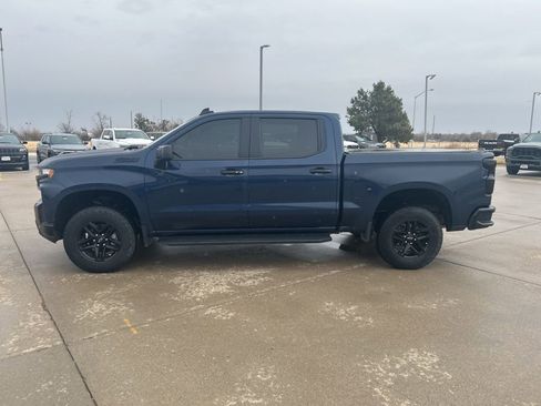 Used 2021 Chevrolet Silverado 1500 LT Trail Boss w/ Convenience Package II image 2