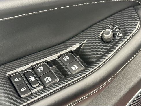 Used 2022 Jeep Grand Cherokee L Overland w/ MOPAR Finishing Package image 28