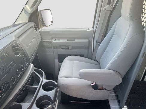 Used 2012 Ford E-250 and Econoline 250 w/ PWR Group RWD image 20