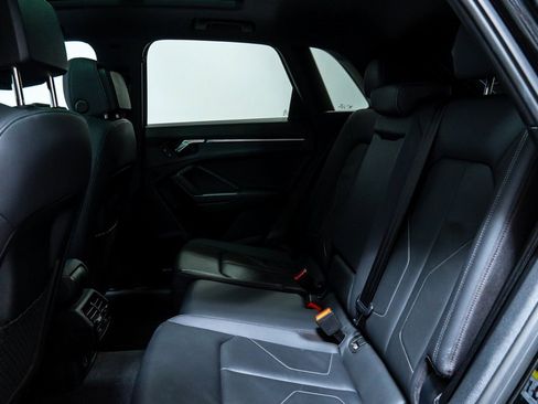 Used 2023 Audi Q3 2.0T Premium w/ Black Optic Sport Package image 26