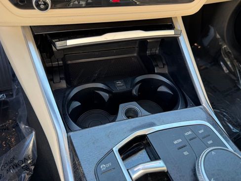 Used 2023 BMW 330i Sedan w/ Premium Package image 26