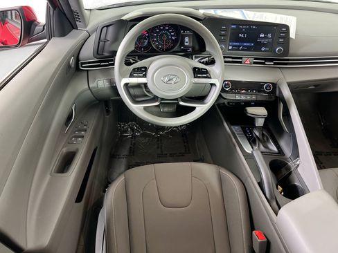 Used 2023 Hyundai Elantra SEL w/ Cargo Package FWD image 20