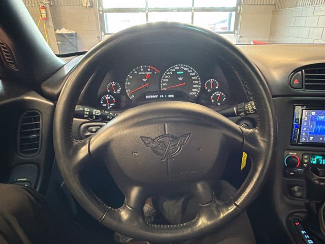 Used 2004 Chevrolet Corvette Coupe RWD image 16