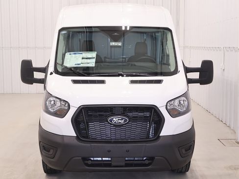 New 2026 Ford Transit 250 148 Medium Roof image 3