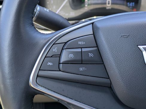 Used 2018 Cadillac XT5 Premium Luxury FWD image 21