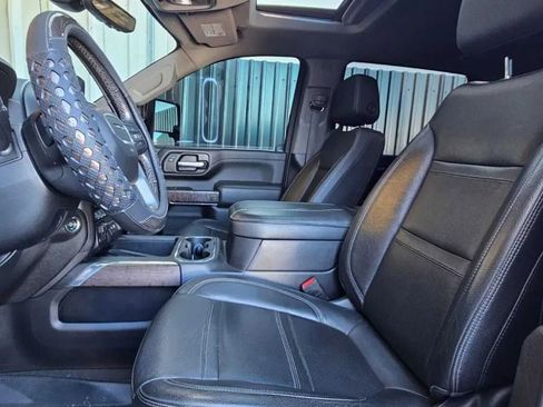 Used 2023 GMC Sierra 2500 Denali w/ Denali Ultimate Package image 12