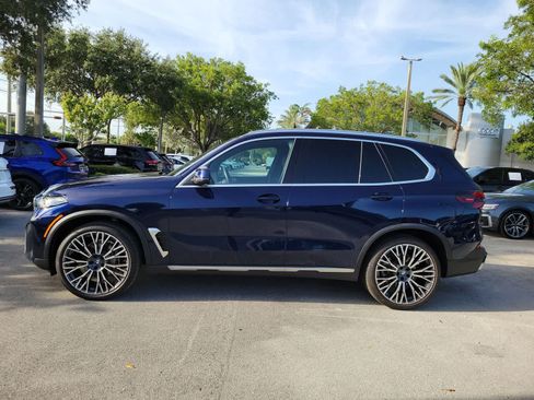 Used 2025 BMW X5 sDrive40i w/ Premium Package RWD image 3