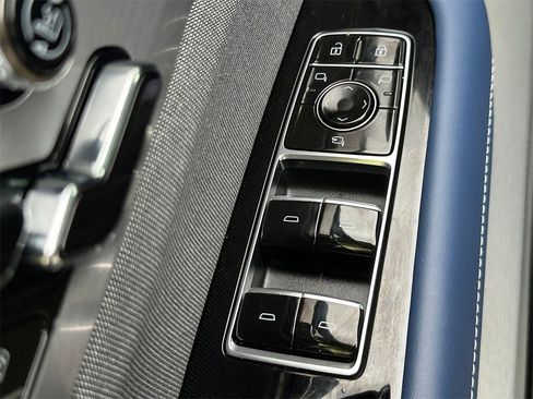 Used 2026 Cadillac Vistiq Premium Luxury image 22