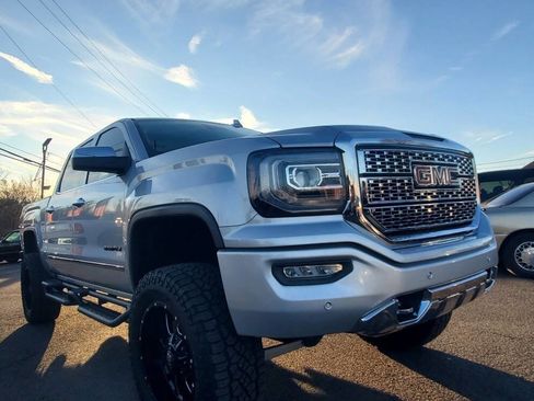 Used 2018 GMC Sierra 1500 Denali w/ Denali Ultimate Package image 3