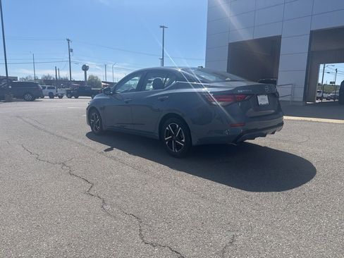 New 2025 Nissan Sentra SV FWD image 5