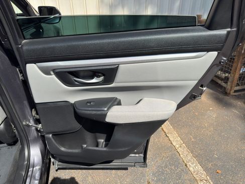 Used 2017 Honda CR-V LX image 36