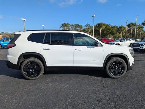 Used 2024 GMC Sierra 3500 AT4 w/ AT4 Premium Plus Package image 3