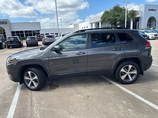 Used 2021 Jeep Cherokee Limited AWD/4WD video 1