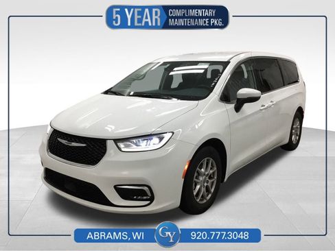 Used 2023 Chrysler Pacifica Touring-L image 1