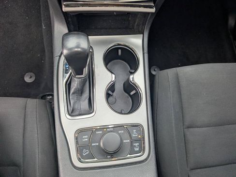 Used 2020 Jeep Grand Cherokee High Altitude AWD/4WD image 15