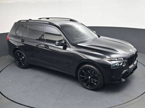 Used 2025 BMW X7 M60i AWD/4WD image 22