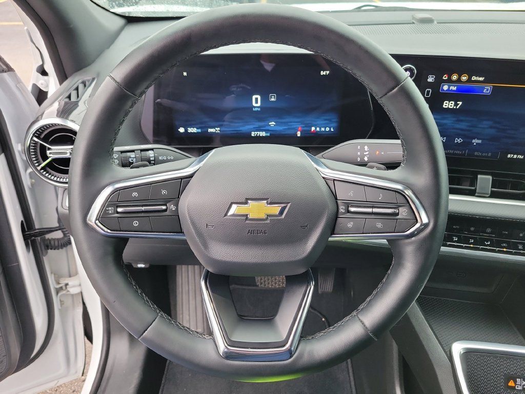 Used 2026 Chevrolet Equinox LT w/ Convenience Package II AWD/4WD image 26