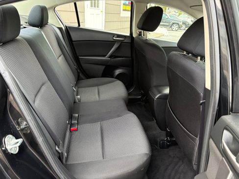 Used 2012 MAZDA MAZDA3 i Sport image 19