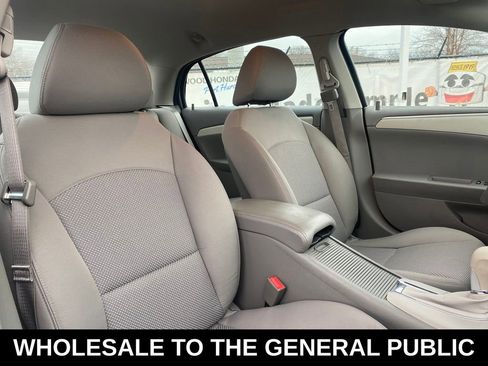 Used 2012 Chevrolet Malibu LS image 15