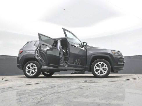 Used 2024 Jeep Compass Sport AWD/4WD image 53