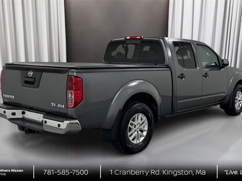 Used 2020 Nissan Frontier SV image 5