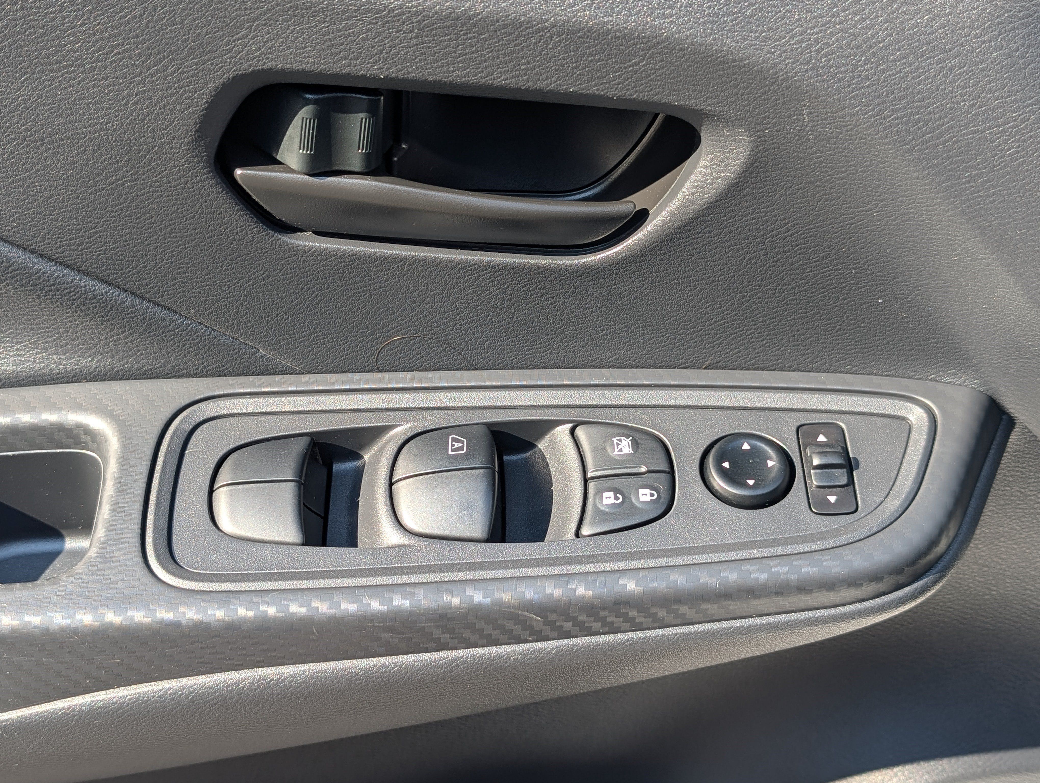 Used 2024 Nissan Versa S w/ S Plus Package FWD image 15