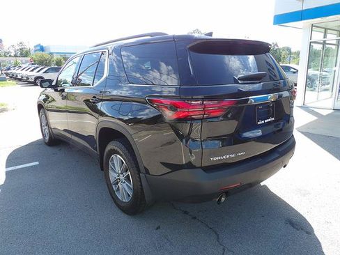Used 2022 Chevrolet Traverse LT AWD/4WD image 3