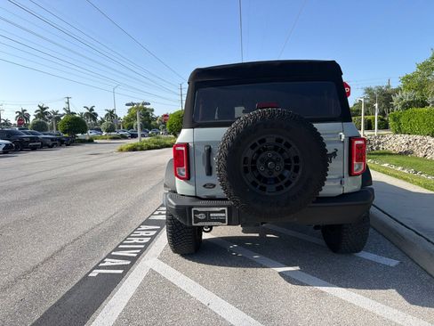 Used 2024 Ford Bronco Black Diamond AWD/4WD image 10