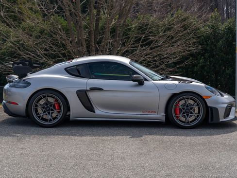 Certified 2025 Porsche 718 Cayman GT4 RS image 8