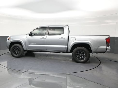 Used 2023 Toyota Tacoma SR5 RWD image 2