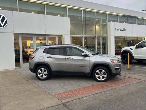 Used 2018 Jeep Compass Latitude w/ Popular Equipment Group image 5