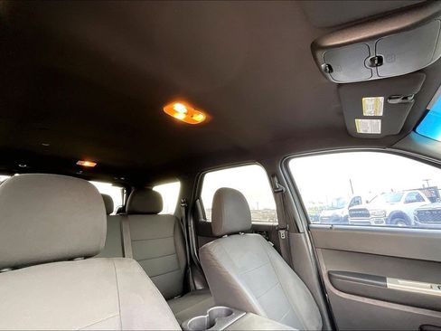 Used 2011 Ford Escape XLT image 27