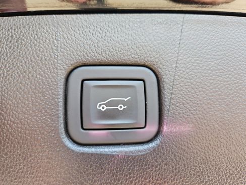 Used 2024 Chevrolet Blazer RS FWD image 26